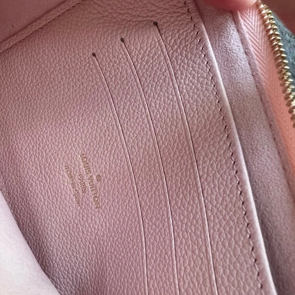 Pink Louis Vuitton Double Zip Pouchette Limited Edition - Picture 5 of 7